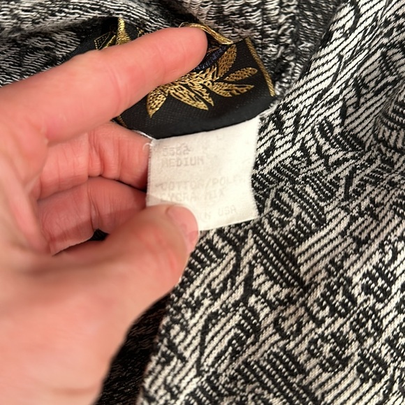 Gorgeous Tapestry Rose Dress Size Medium - Picture 3 of 4